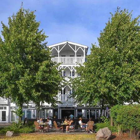 Charming On Ruegen Island With Balcony