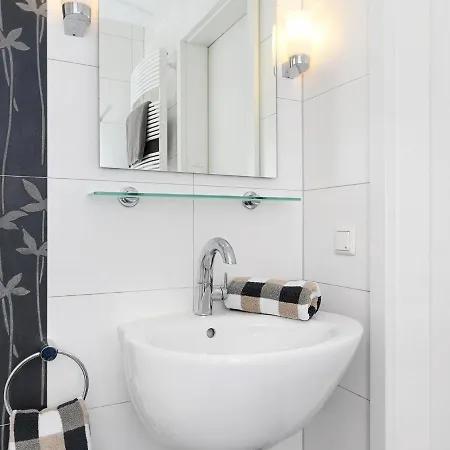 Comforts Near Seaside Charm