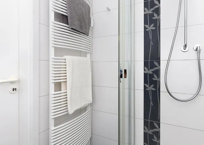 Comforts Near Seaside Charm