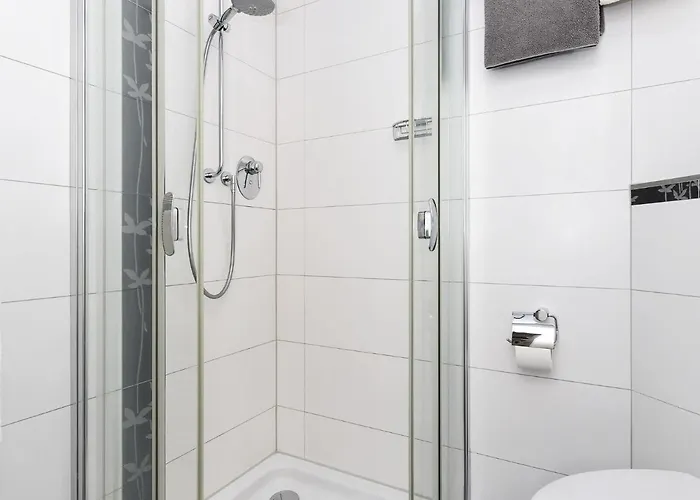 Comforts Near Seaside Charm * Sellin (Rugen)