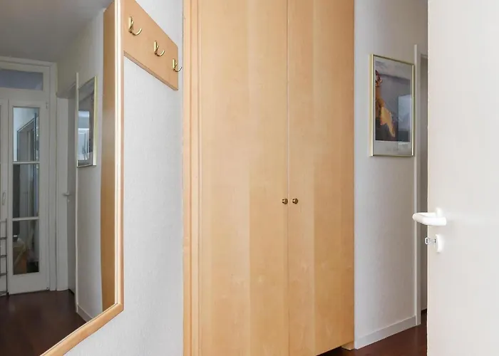 Apartamento Comforts Near Seaside Charm