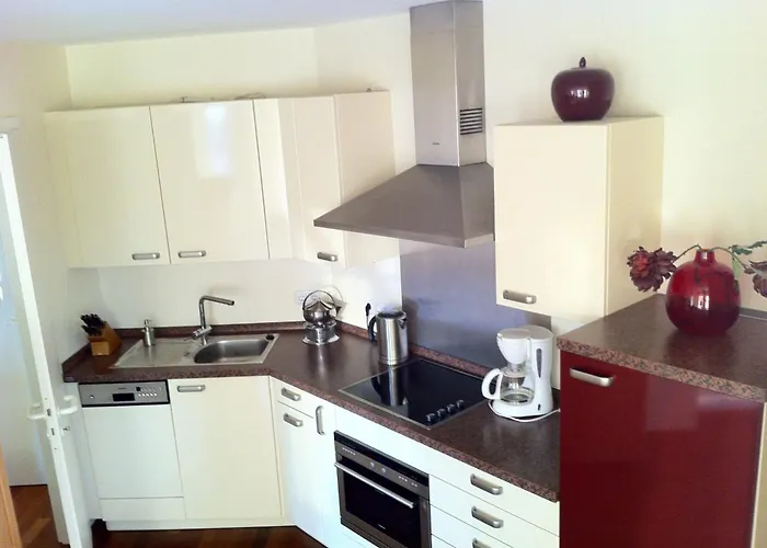 Comforts Near Seaside Charm *